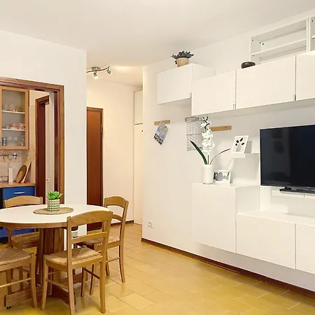 Lägenhet Casa Elena By Interhome Bellano